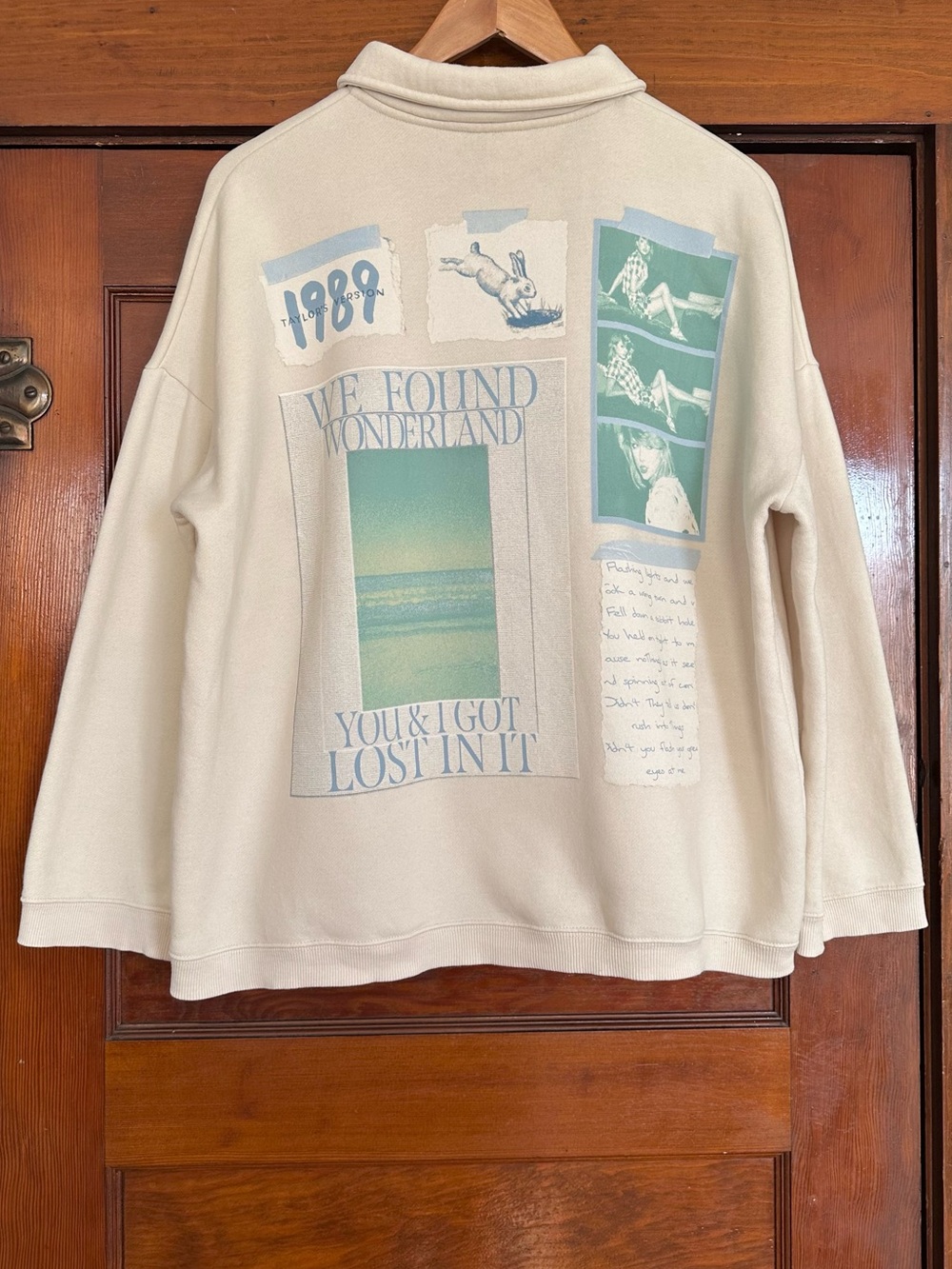 Taylor Swift 1989 TV We Found Wonderland Quarter-Zip Pullover Sweatshirt Medium